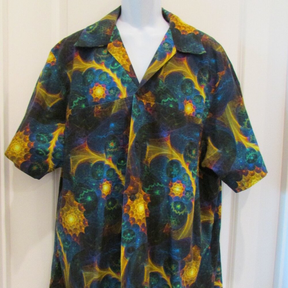 Vintage Psychedelic Abstract Fractal Short Sleeve Button Down Shirt